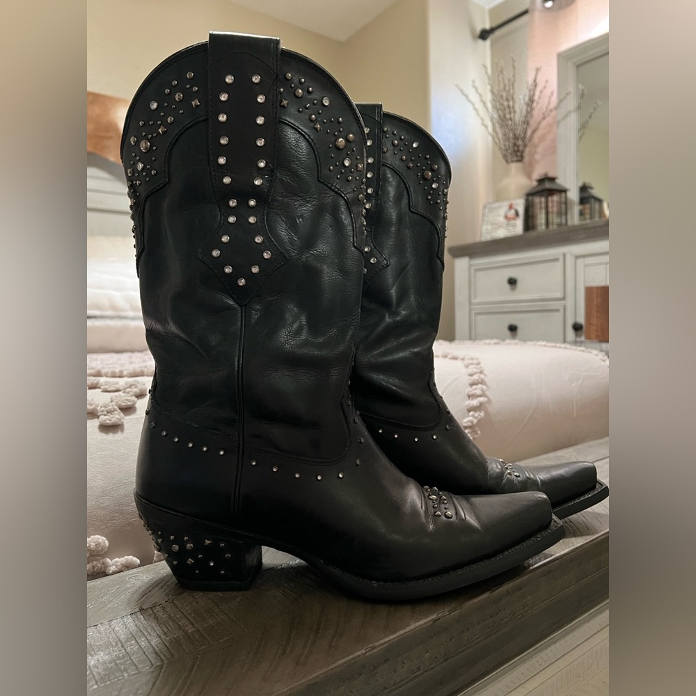 Studded leather Ariat boots